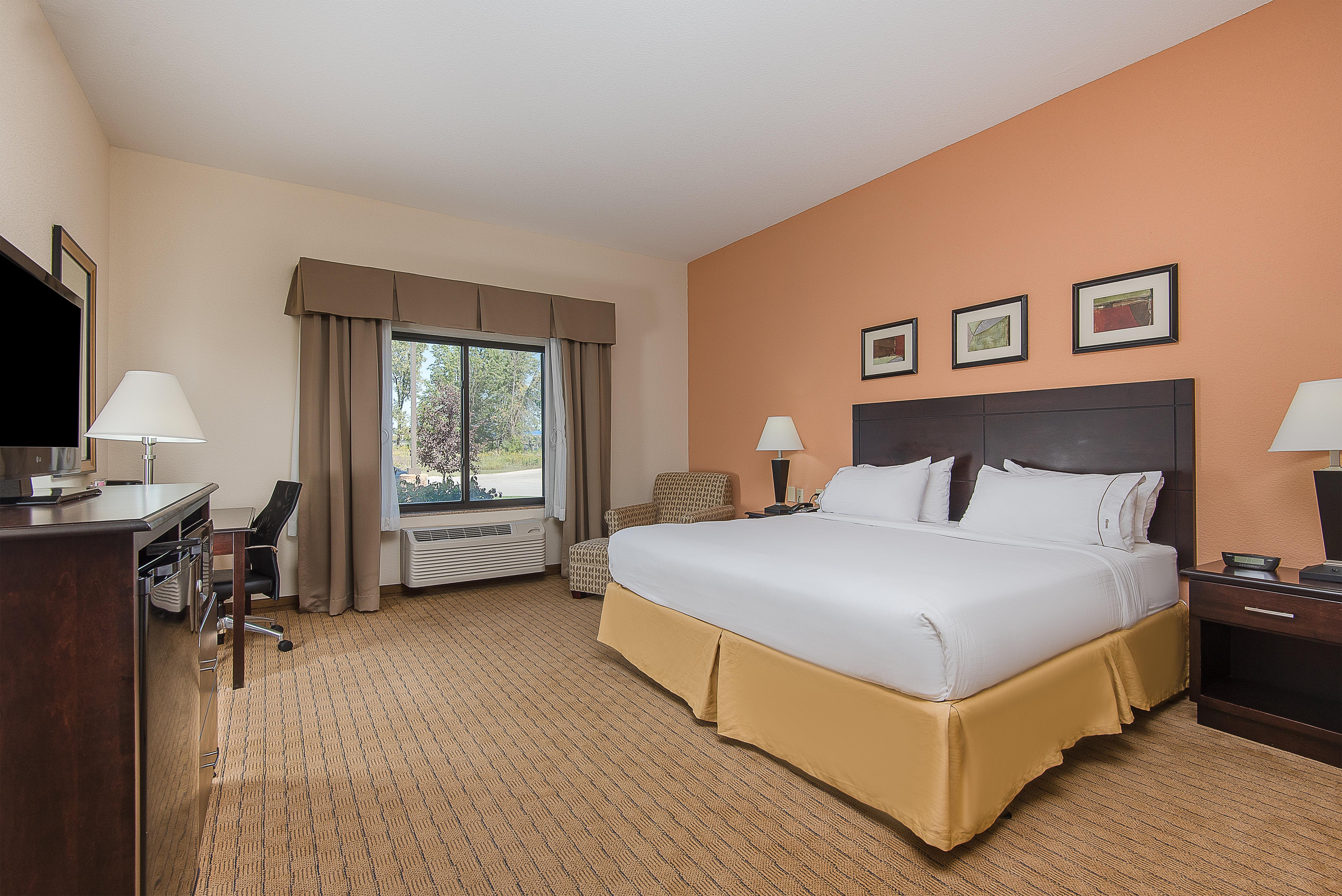 Holiday Inn Express And Suites Lafayette East By Ihg Exterior photo