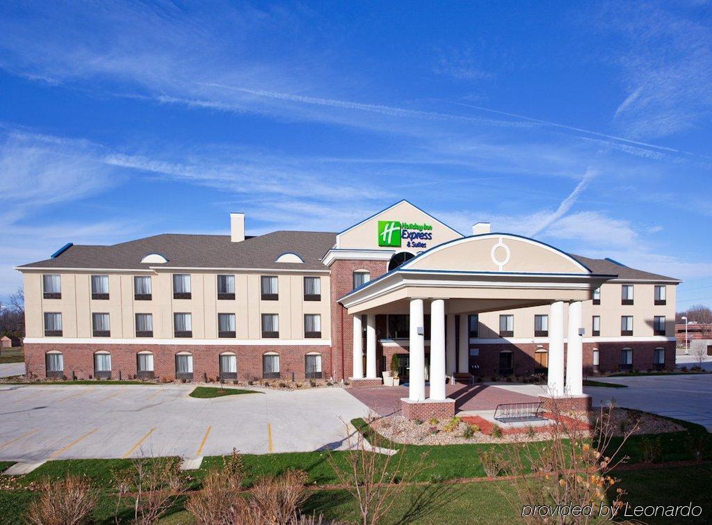 Holiday Inn Express And Suites Lafayette East By Ihg Exterior photo